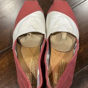 TOMS maroon and white, women’s size 7.5